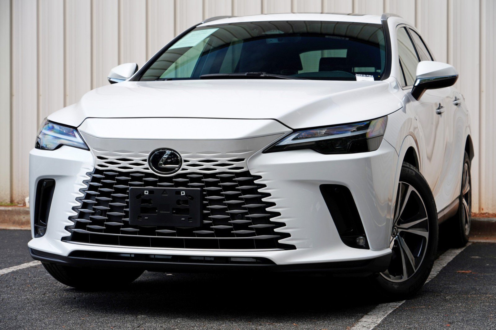 Used 2025 Lexus RX 350 FWD w/ Accessory Package (K3) image 3