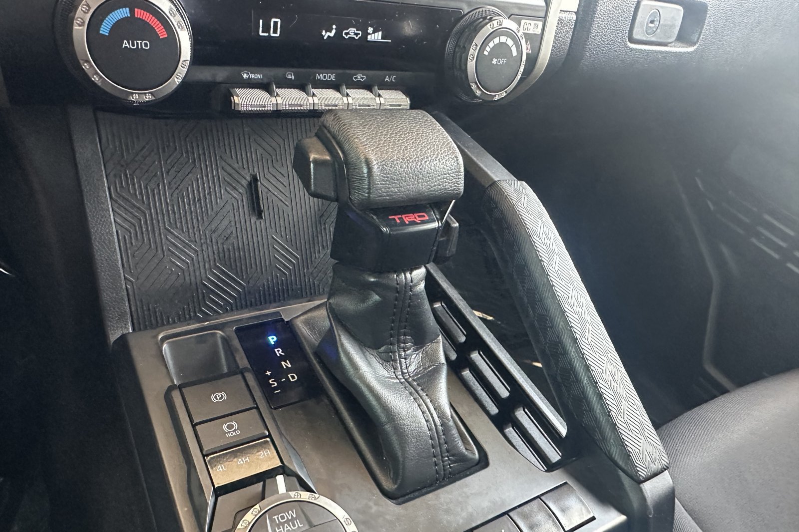 Used 2024 Toyota Tacoma TRD Off-Road AWD/4WD image 23