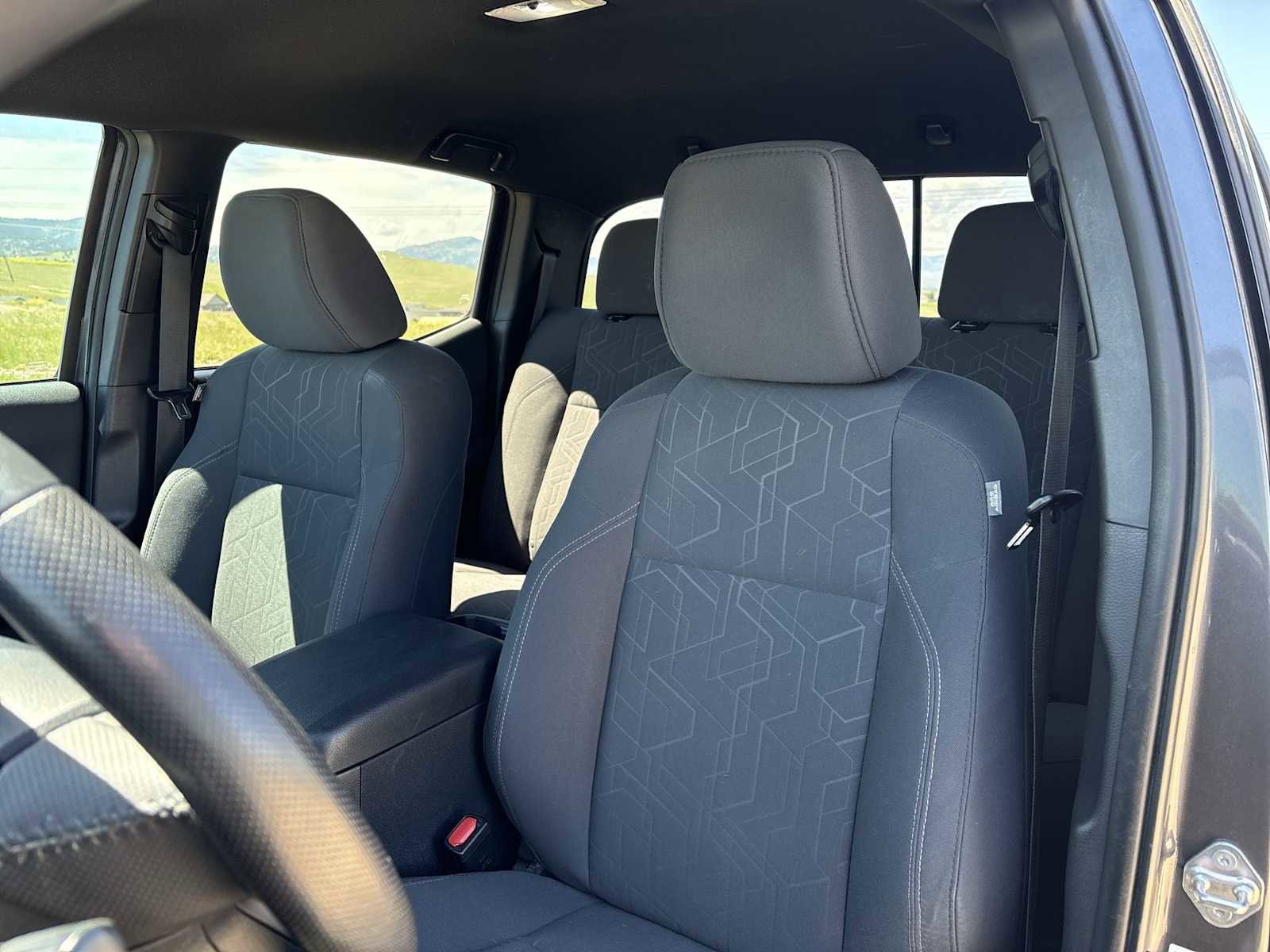 Used 2019 Toyota Tacoma TRD Off-Road AWD/4WD image 16