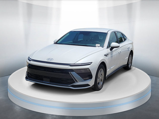 New 2026 Hyundai Sonata SE FWD image 2