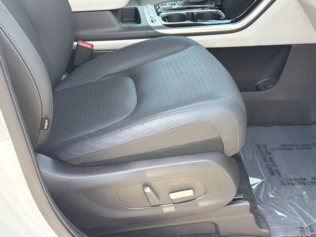 Certified 2024 Kia Carnival SX Prestige FWD image 15