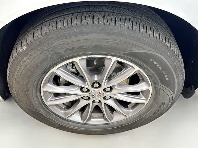 Used 2023 Buick Enclave Essence image 34