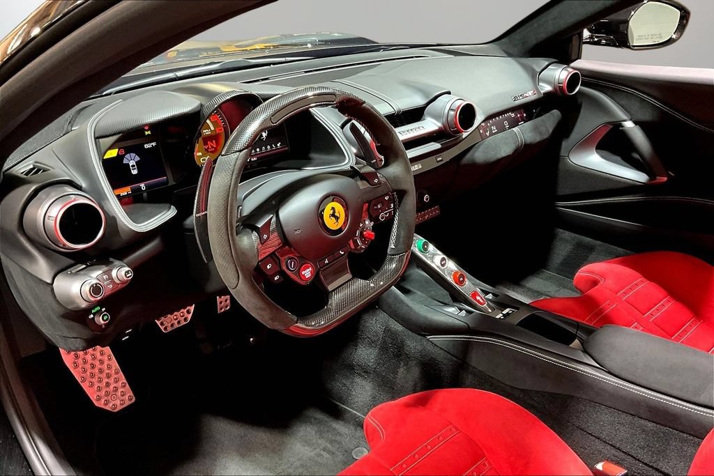 Used 2023 Ferrari 812 GTS RWD image 15