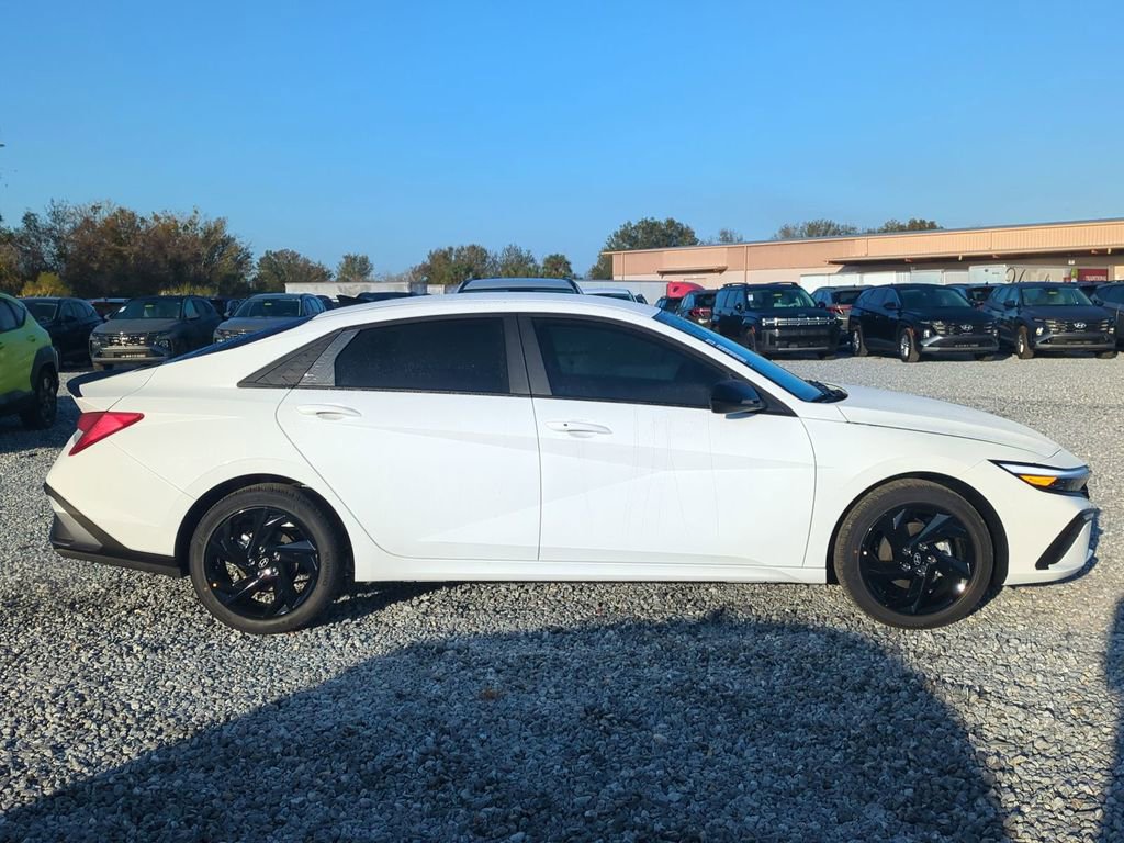 New 2026 Hyundai Elantra Sport image 4