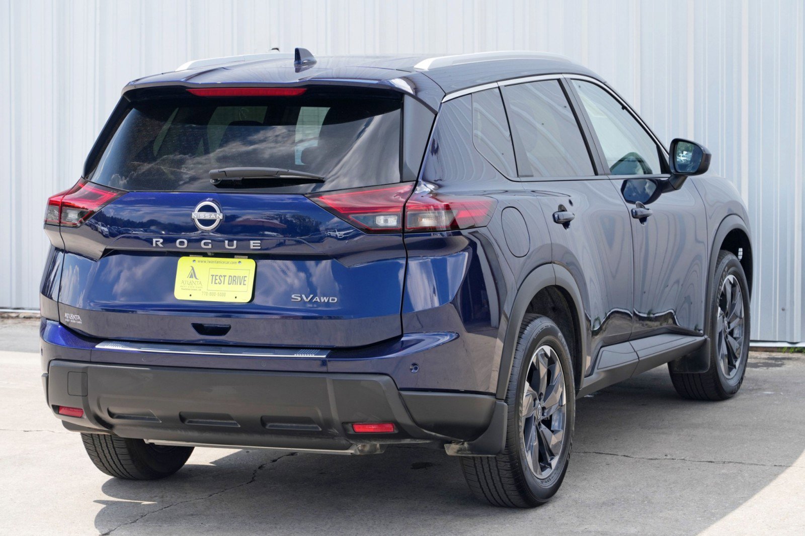 Used 2024 Nissan Rogue SV w/ SV Premium Package image 46