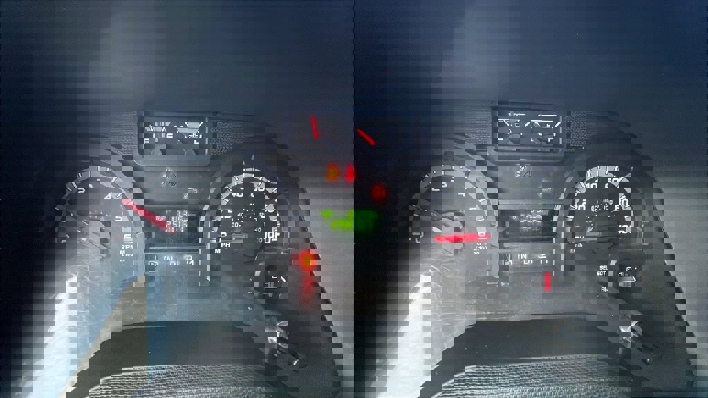 Used 2015 Ford E-350 and Econoline 350 Super Duty image 12