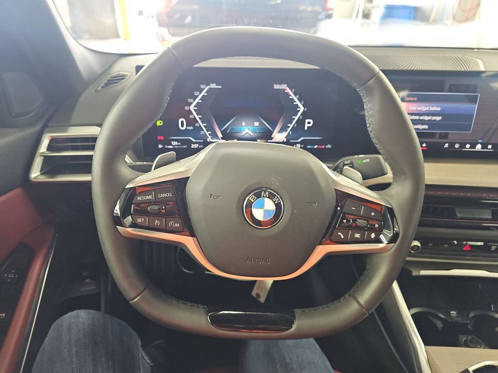 Used 2025 BMW 330i xDrive Sedan w/ Premium Package AWD/4WD image 18