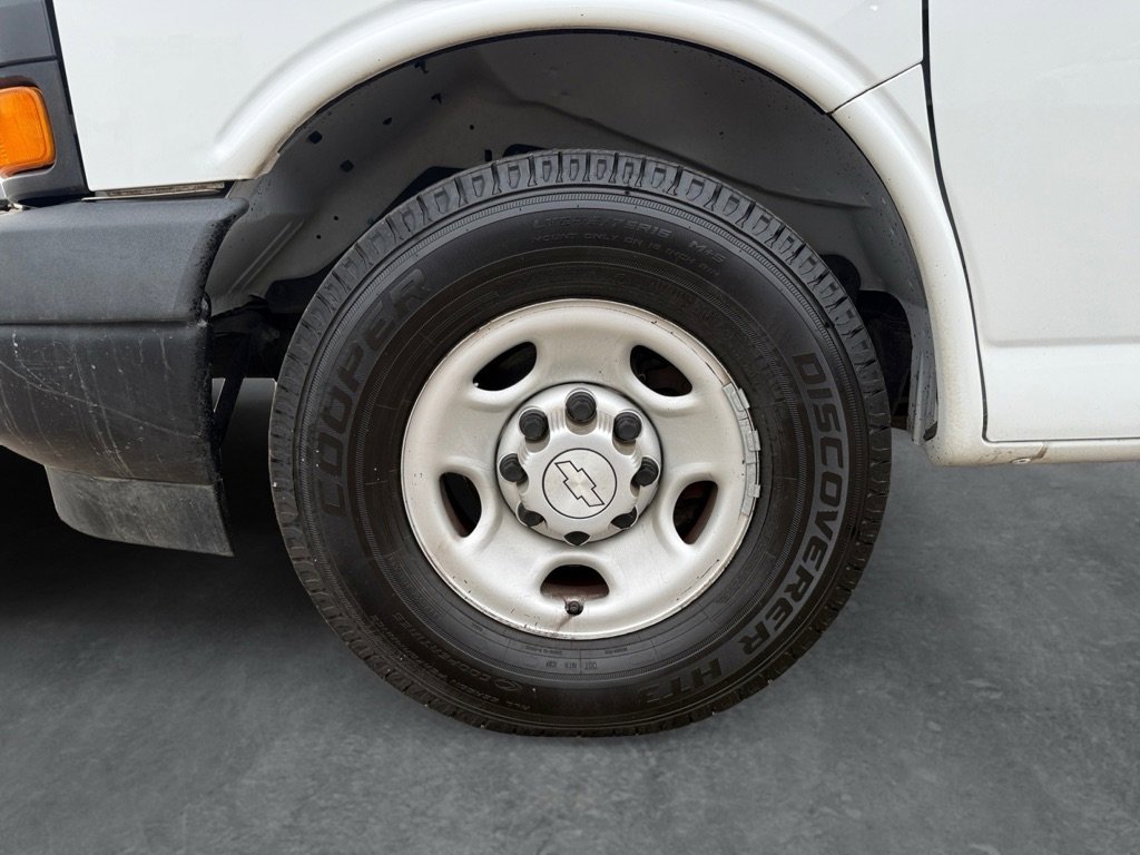 Used 2019 Chevrolet Express 2500 w/ Driver Convenience Package RWD image 26