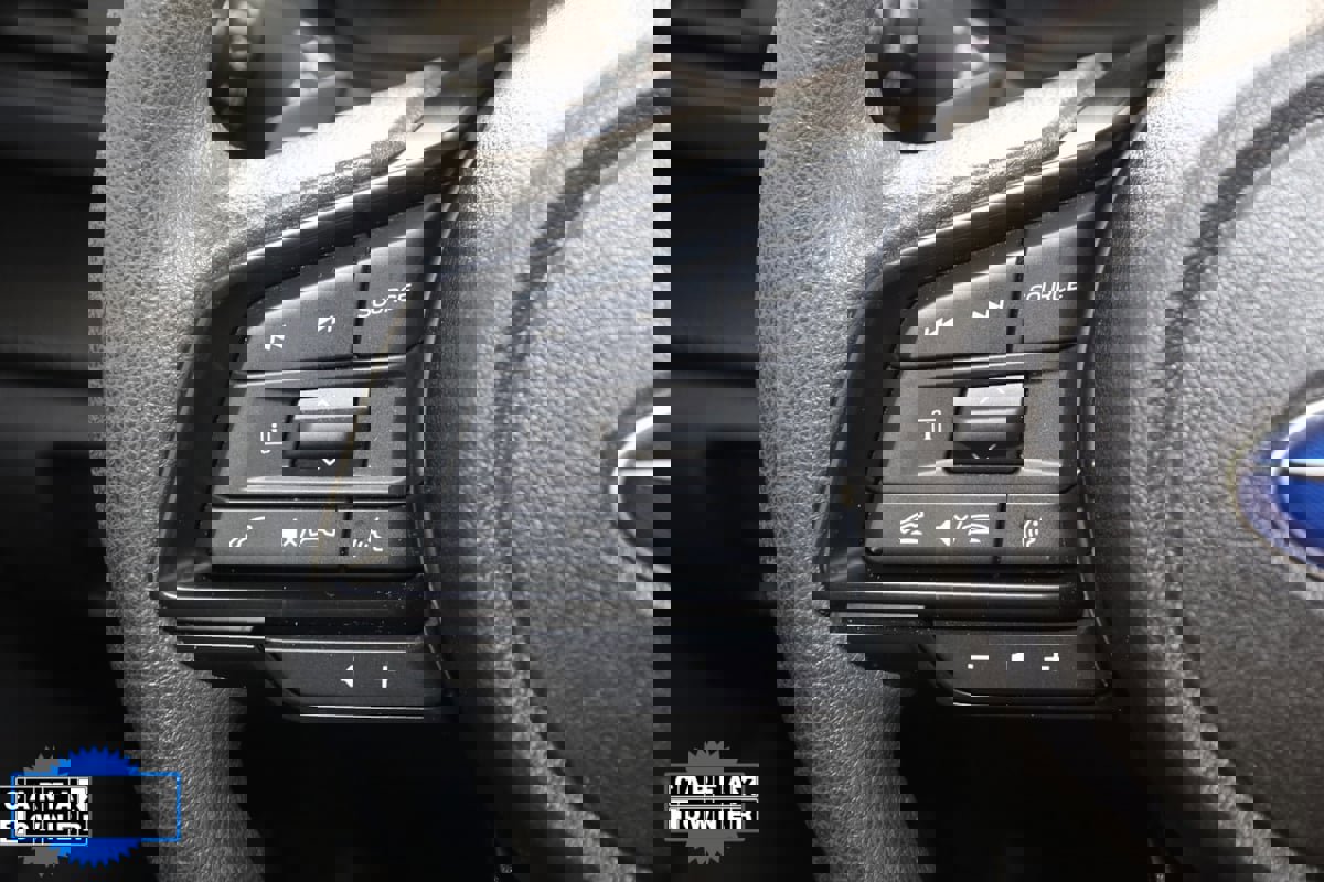 Used 2025 Subaru Crosstrek 2.0i Premium image 33