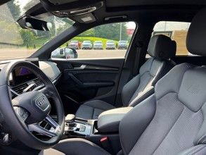 Used 2024 Audi SQ5 Premium w/ Convenience Package image 13