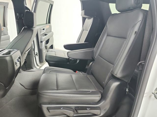 Used 2025 GMC Yukon XL Denali image 33