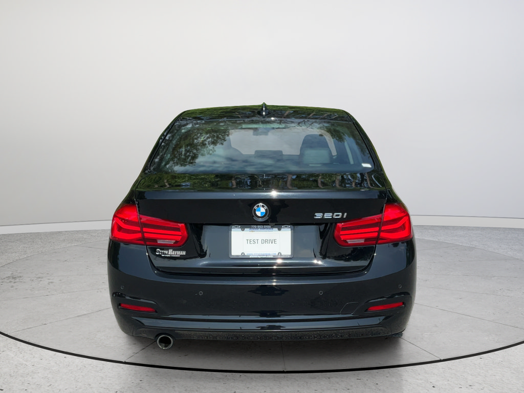 Used 2016 BMW 320i Sedan RWD image 11