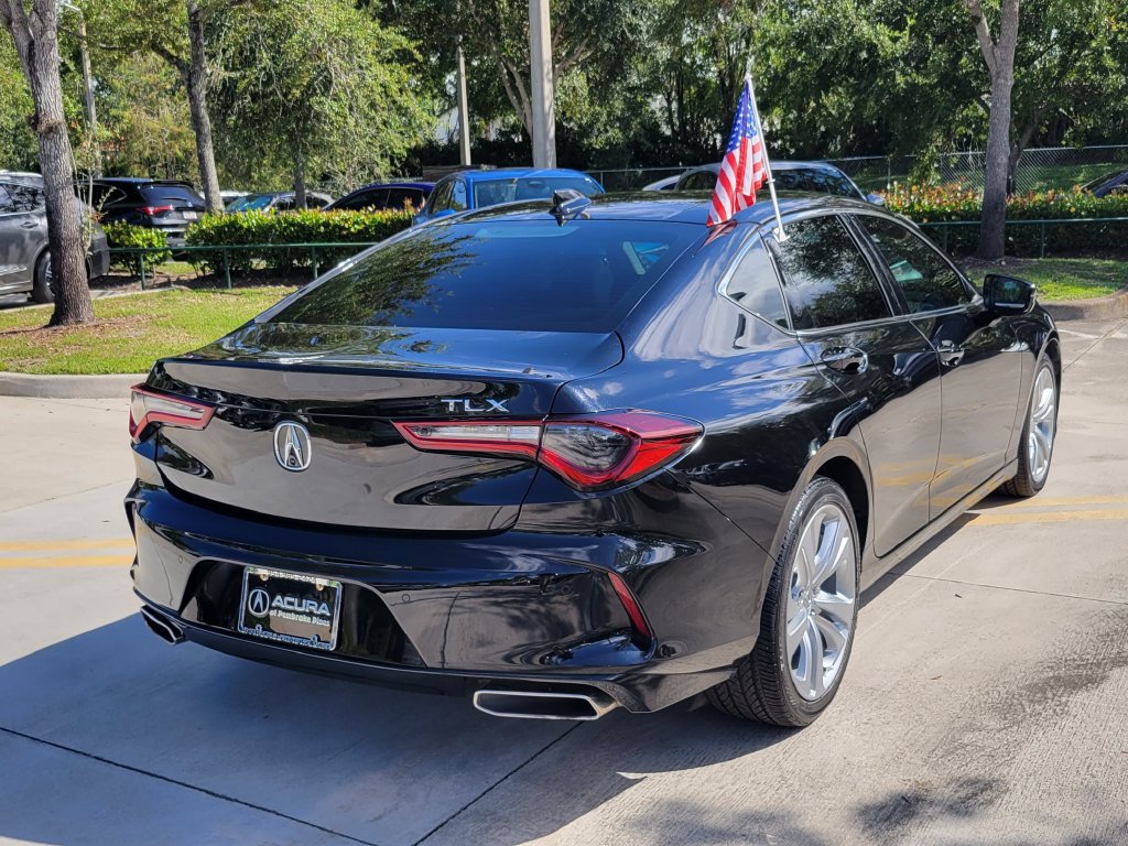 Used 2023 Acura TLX w/ Technology Package FWD image 7