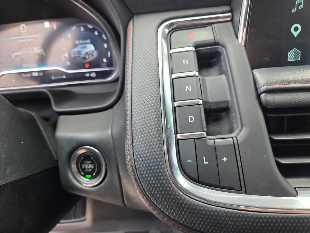 Used 2023 Chevrolet Tahoe RST RWD image 27