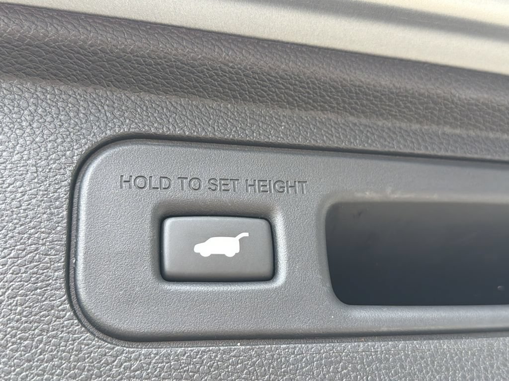 Used 2025 Honda Odyssey Touring image 15