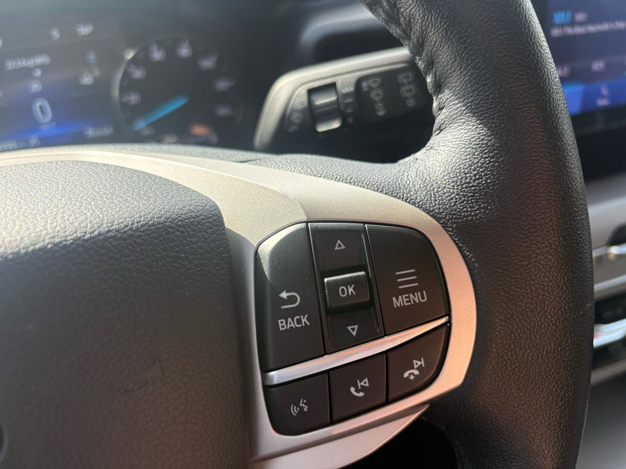 Used 2021 Ford Explorer XLT AWD/4WD image 14