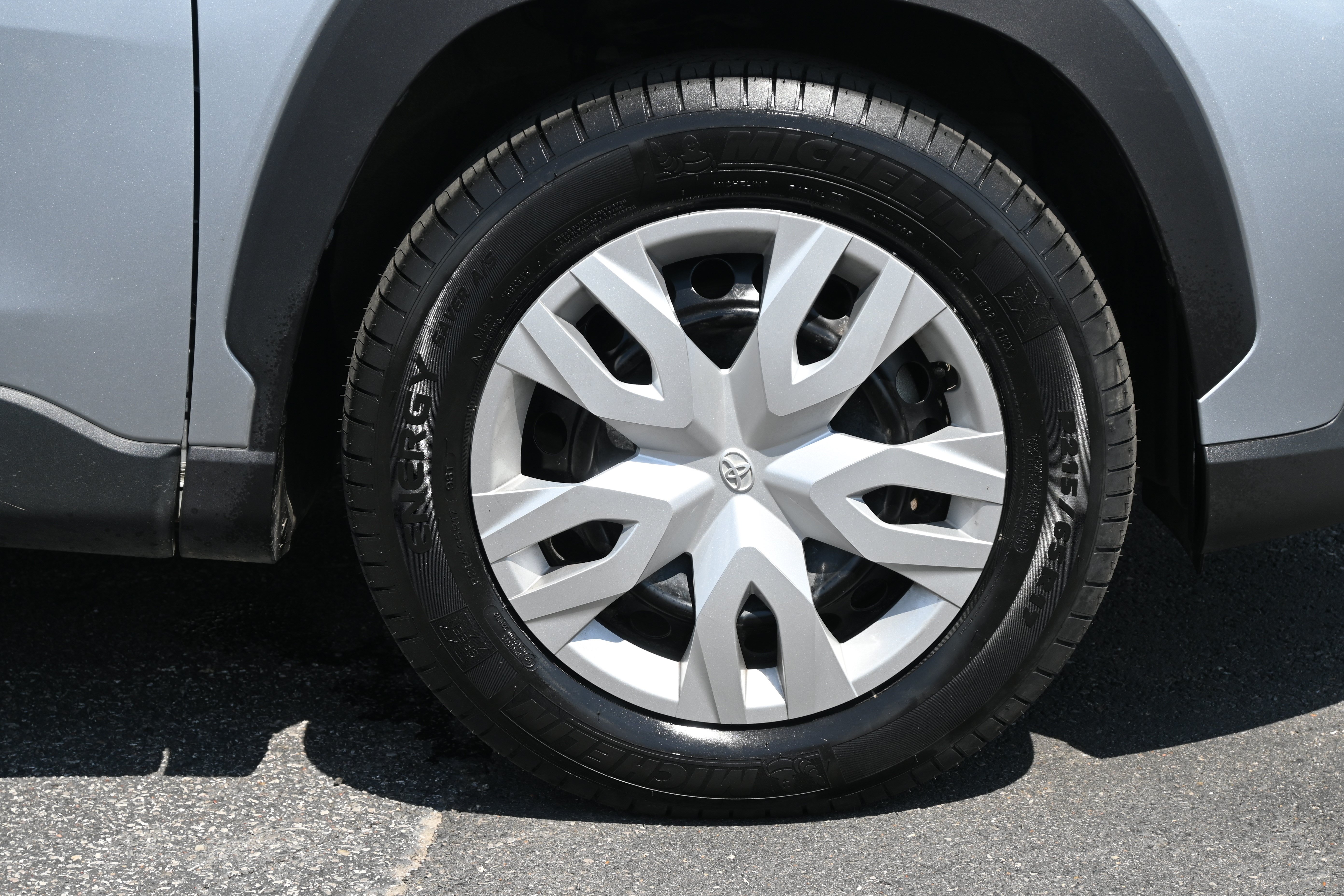 Used 2024 Toyota Corolla Cross L FWD image 13