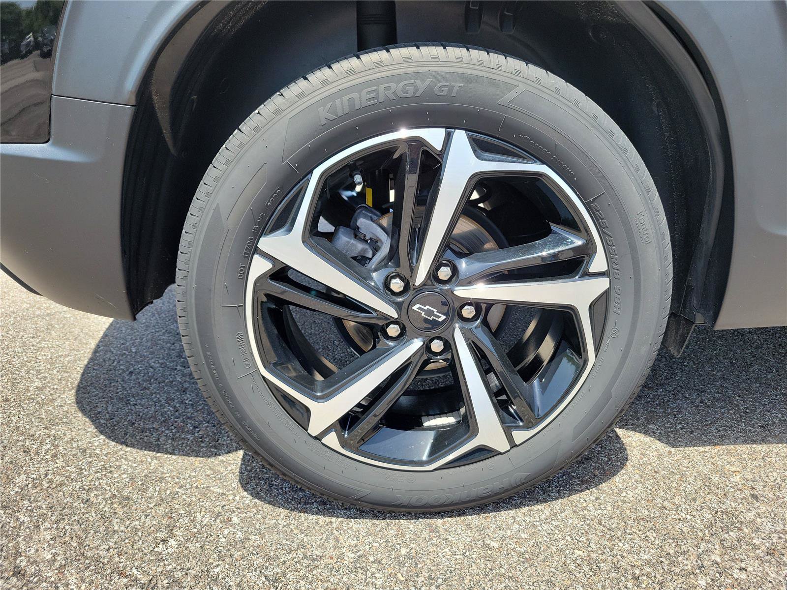 Used 2022 Chevrolet TrailBlazer RS w/ Sun and Liftgate Package FWD image 6