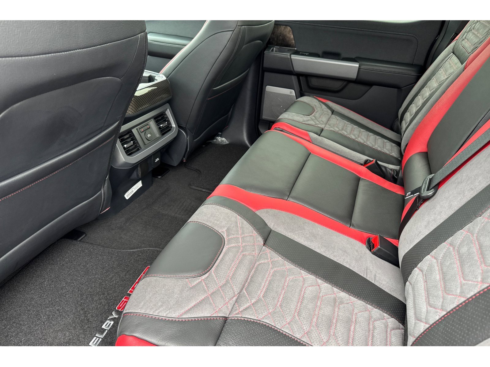 New 2024 Ford F250 Lariat w/ Lariat Ultimate Package image 9