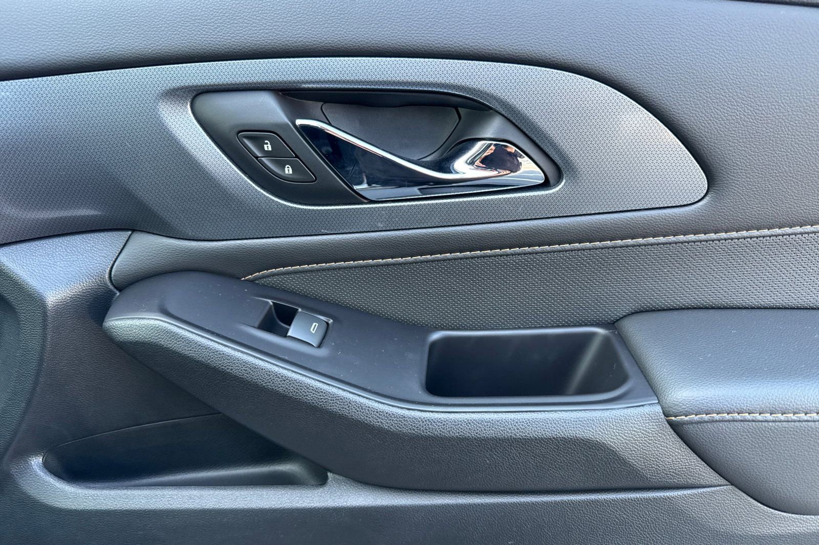 Used 2020 Chevrolet Traverse Premier w/ Redline Edition image 20