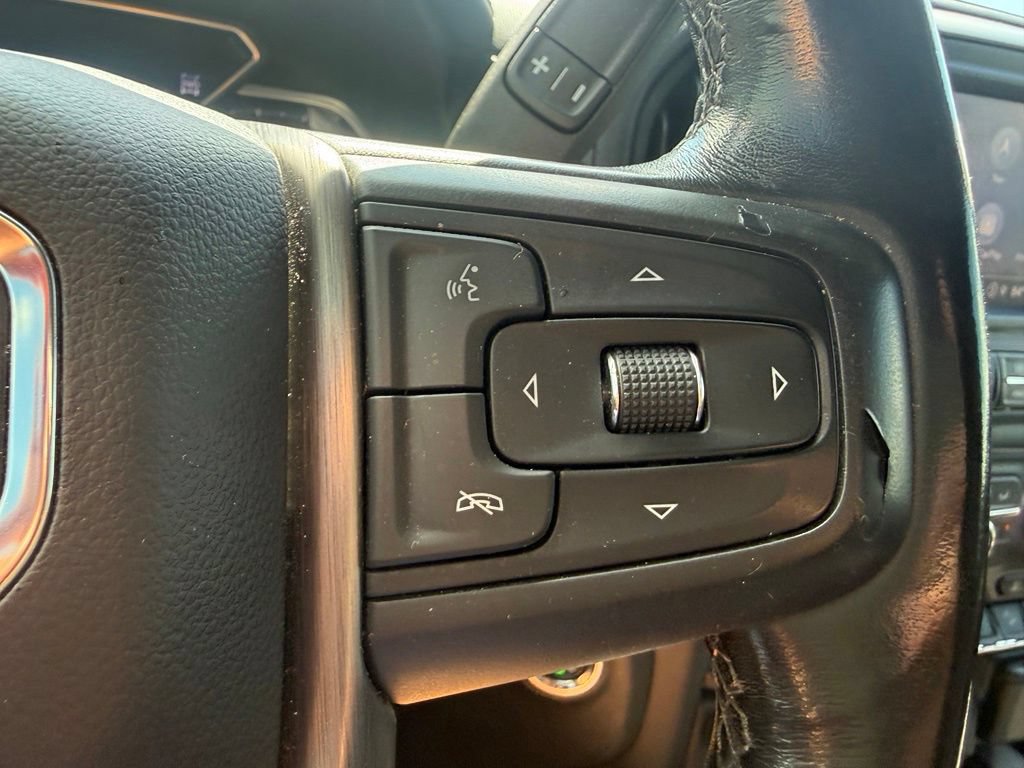 Used 2021 GMC Sierra 2500 Denali w/ Denali Black Diamond Edition AWD/4WD image 15