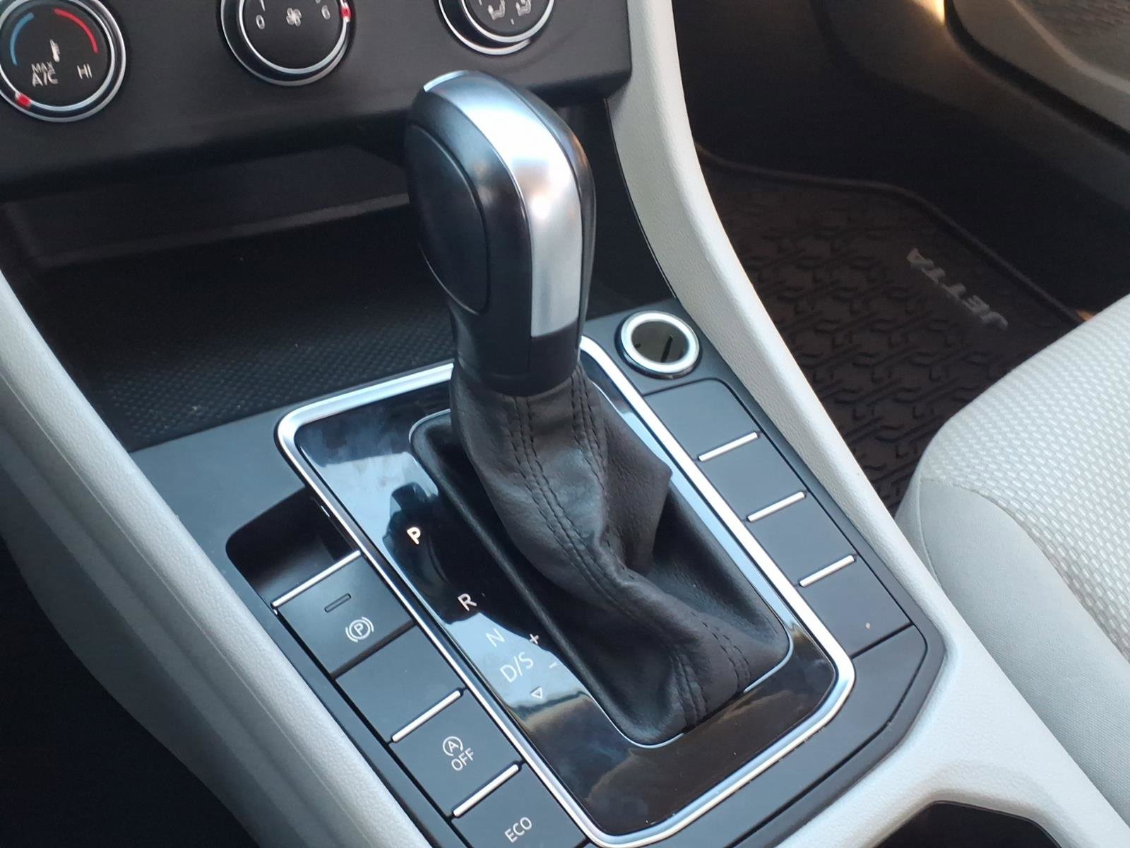 Used 2019 Volkswagen Jetta S image 24