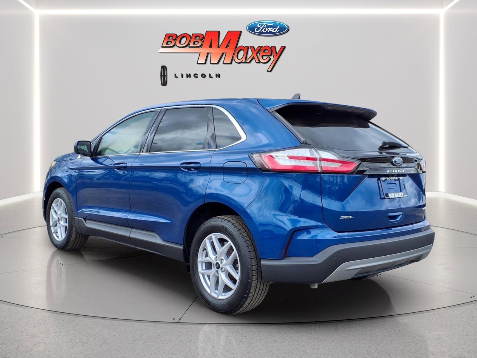 Used 2024 Ford Edge SEL w/ Convenience Package AWD/4WD image 7