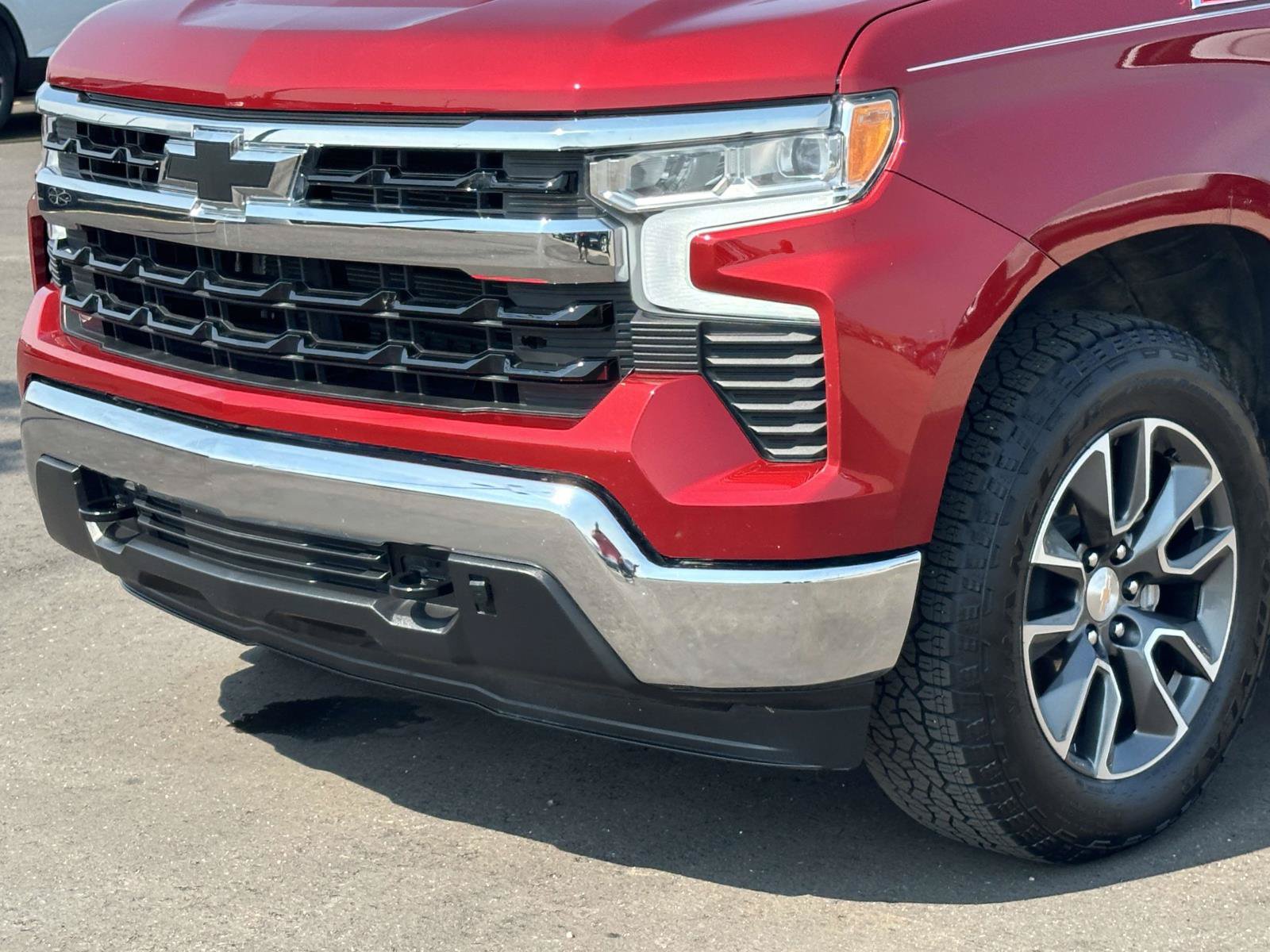 Certified 2024 Chevrolet Silverado 1500 LT w/ Z71 Off-Road Package AWD/4WD image 7