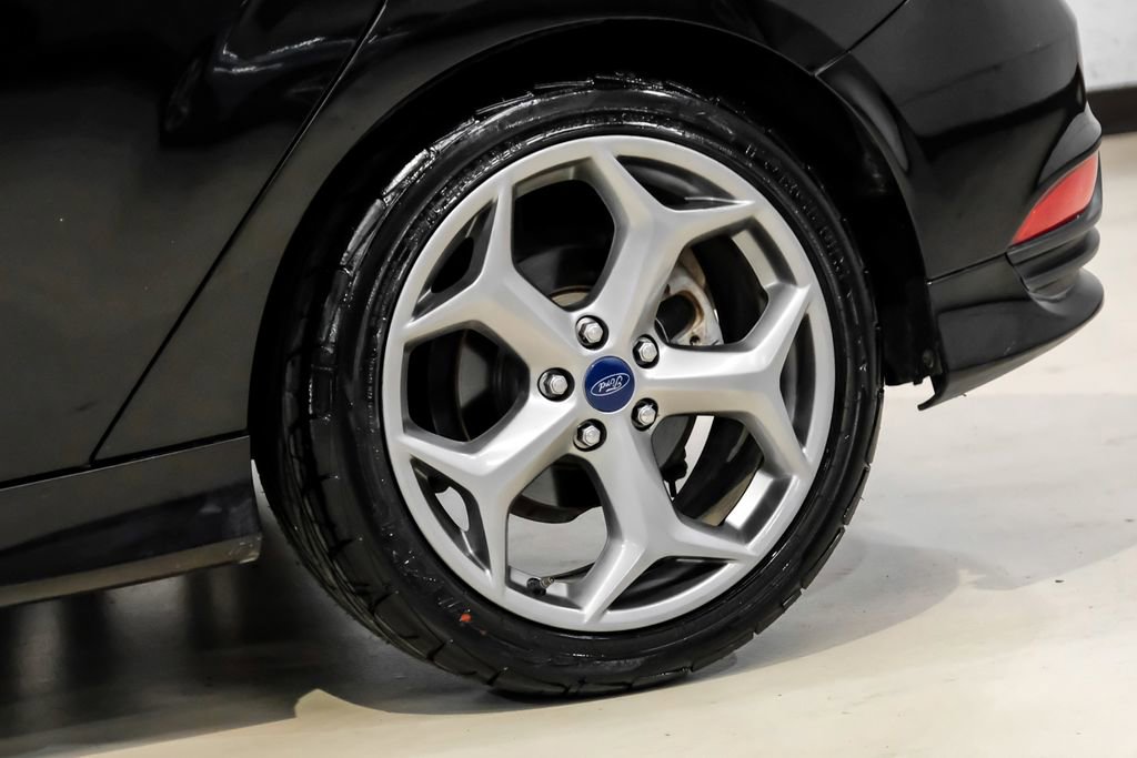Used 2015 Ford Focus ST FWD image 50