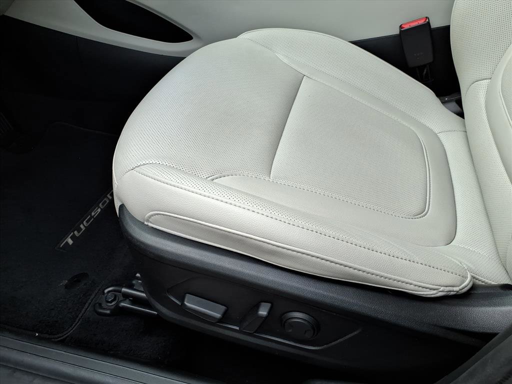Used 2023 Hyundai Tucson SEL w/ Convenience Package FWD image 17