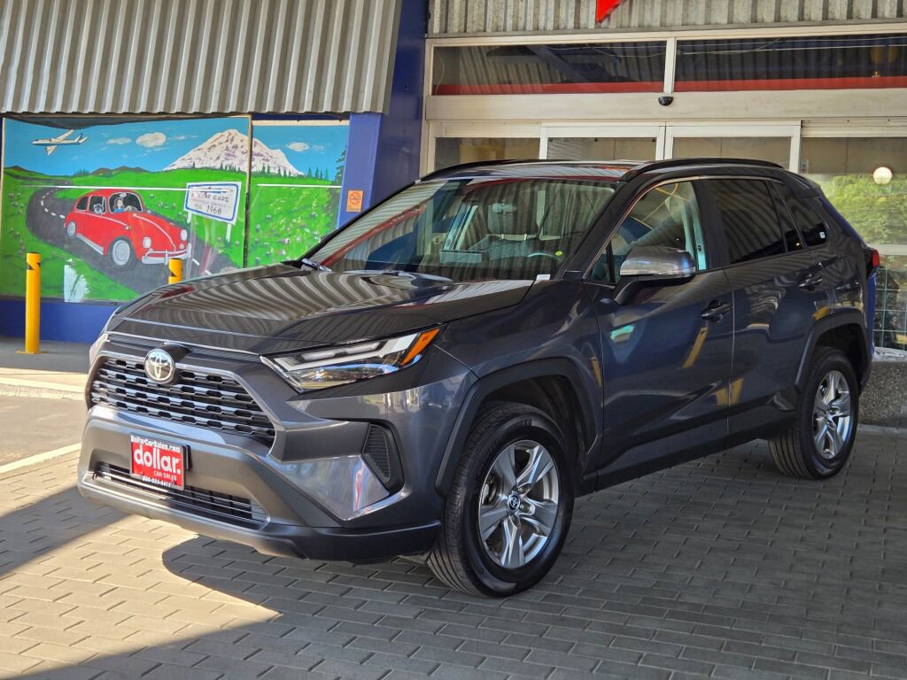 Used 2023 Toyota RAV4 XLE w/ Convenience Package image 1