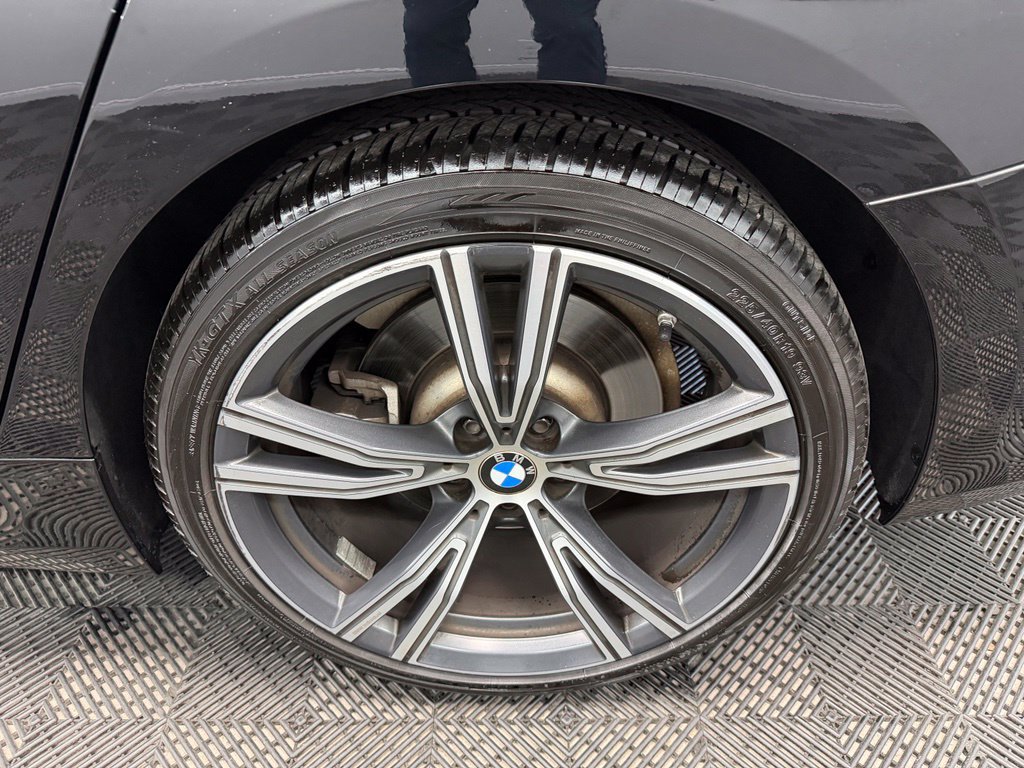 Used 2021 BMW 330i Sedan w/ Convenience Package RWD image 20