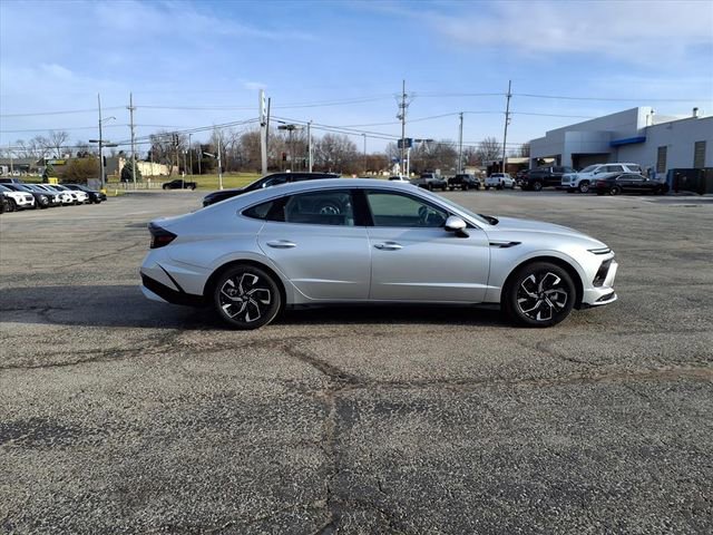 Used 2025 Hyundai Sonata SEL image 12