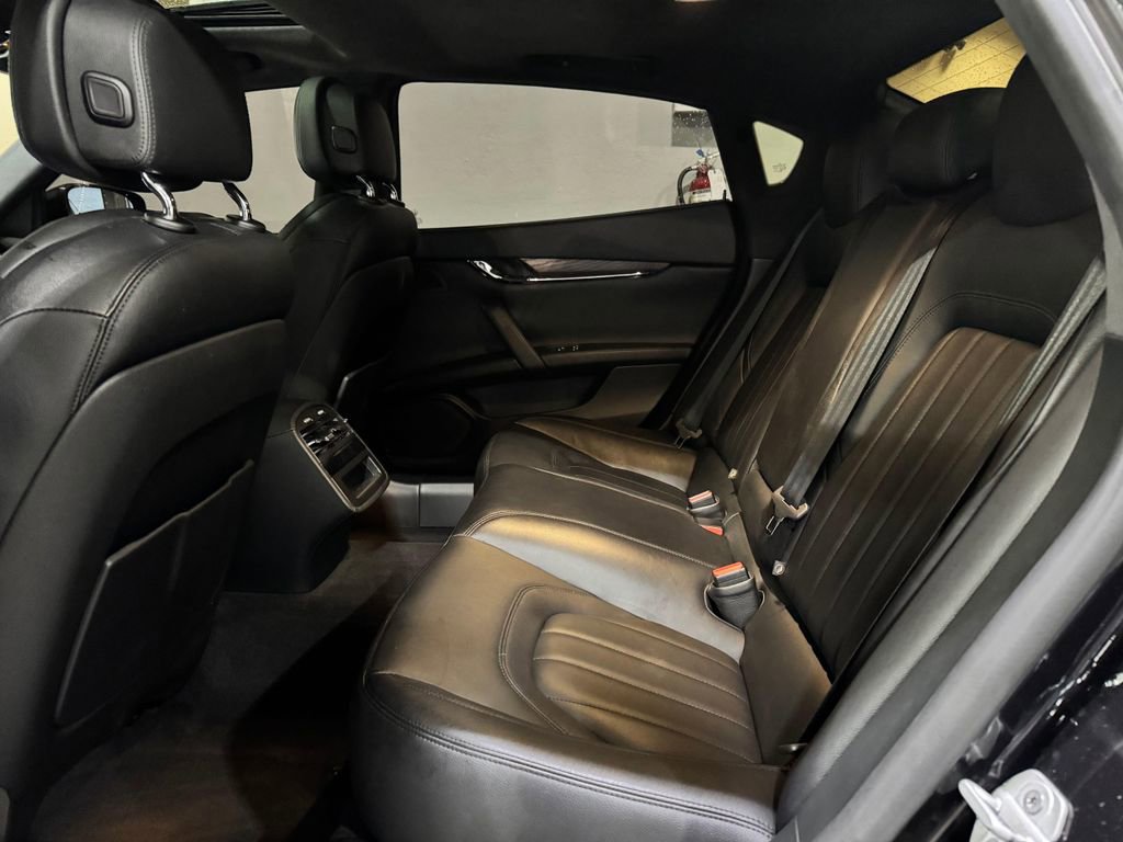 Used 2017 Maserati Quattroporte S image 24