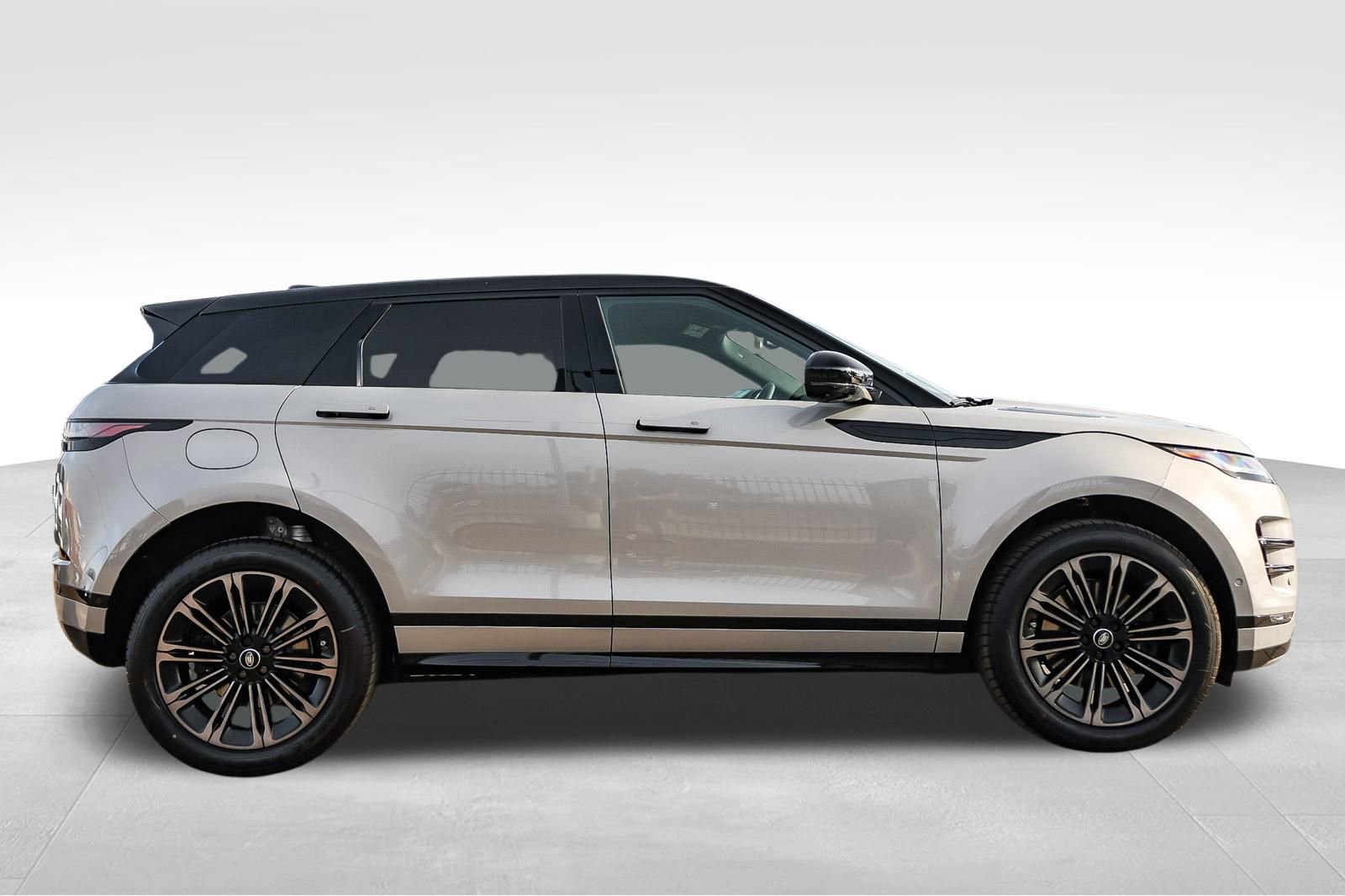 New 2026 Land Rover Range Rover Evoque Dynamic SE image 4
