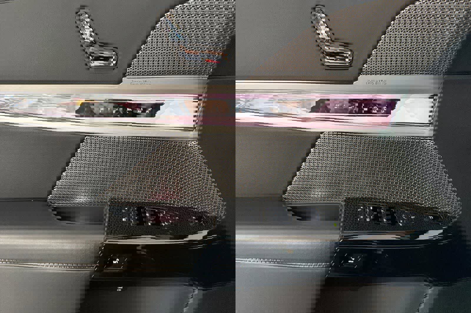 Used 2023 BMW i7 xDrive60 w/ Parking Assistance Package image 12