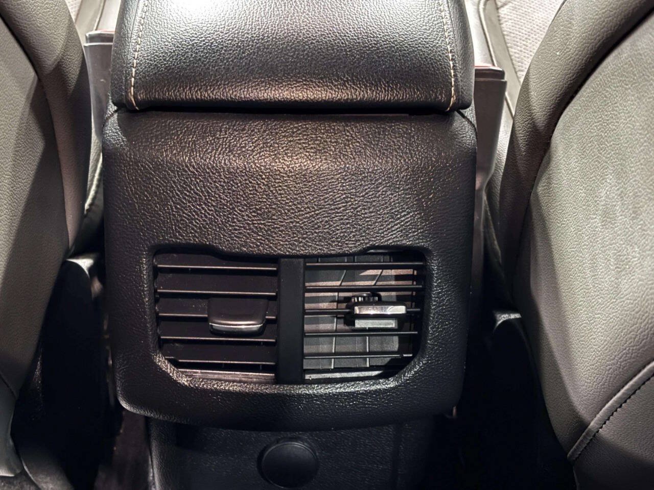 Used 2017 Ford Fusion Sport AWD/4WD image 24