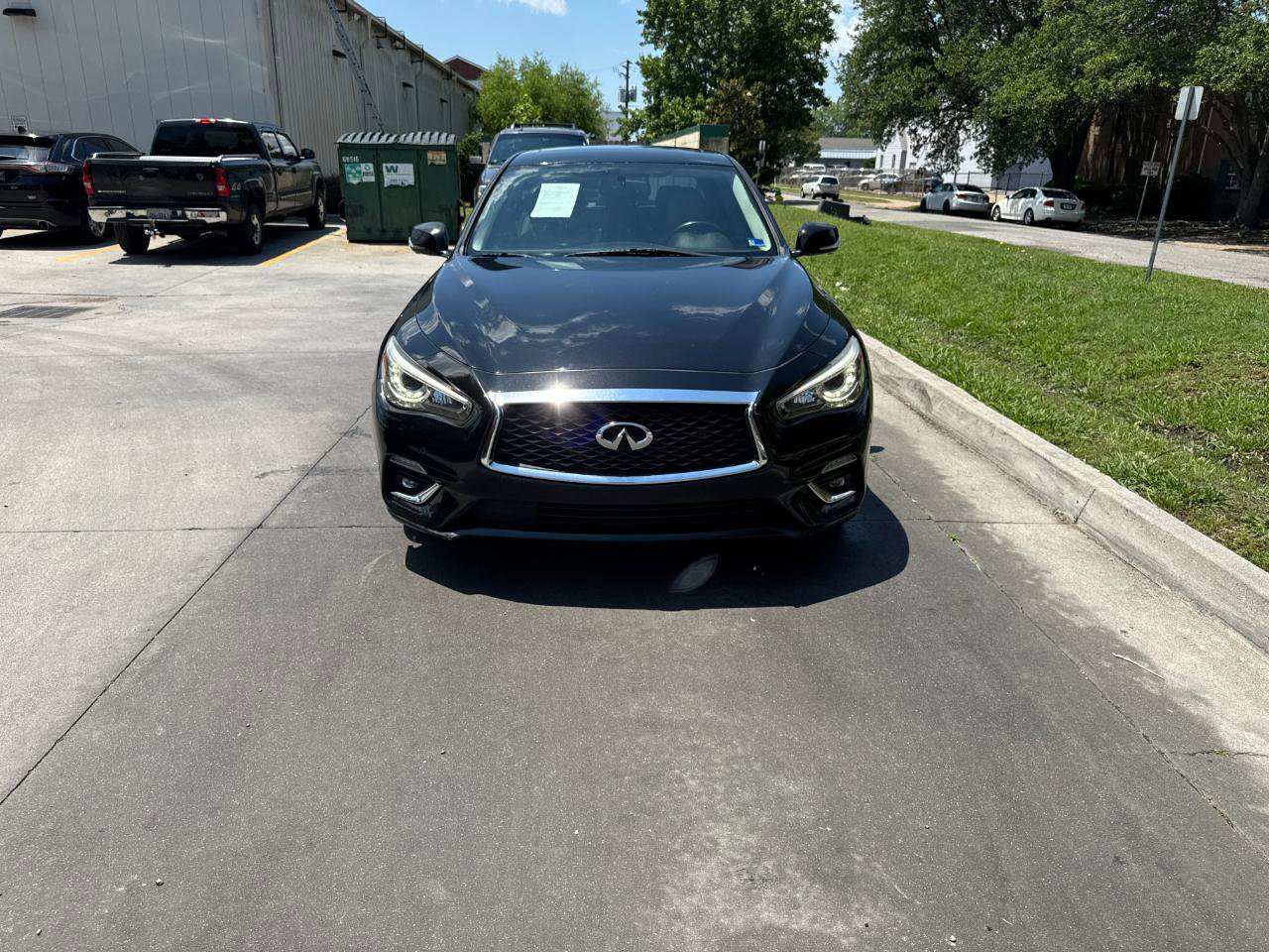 Used 2018 INFINITI Q50 Luxe w/ Essential Package (3.0T Luxe) RWD image 5