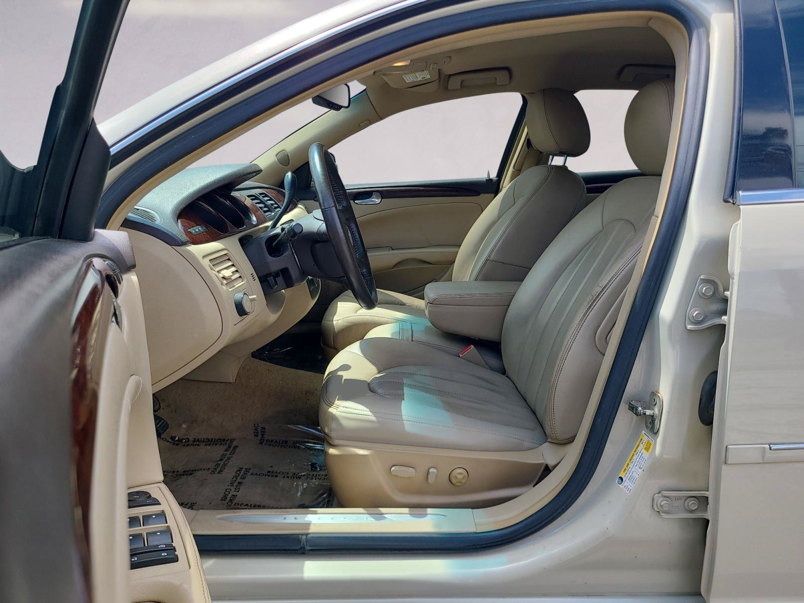 Used 2010 Buick Lucerne CXL w/ Driver Confidence Package FWD image 11