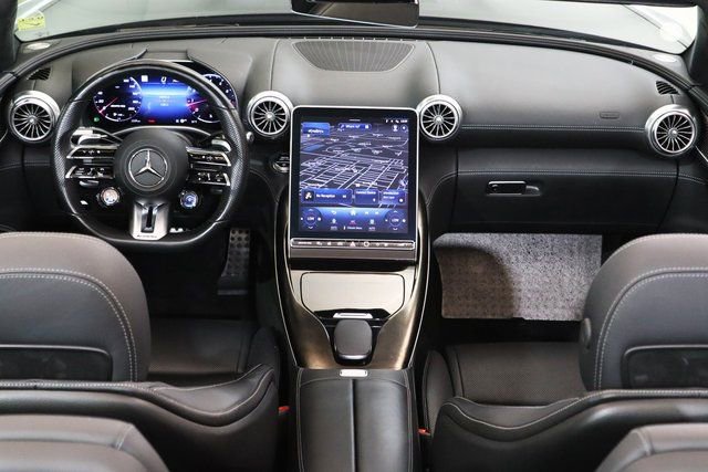 Used 2022 Mercedes-Benz SL 55 AMG 4MATIC image 26