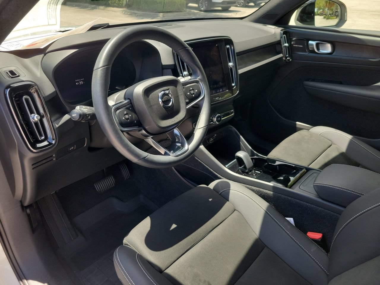 Used 2023 Volvo C40 P8 Recharge Ultimate w/ Protection Package Premier AWD/4WD image 15