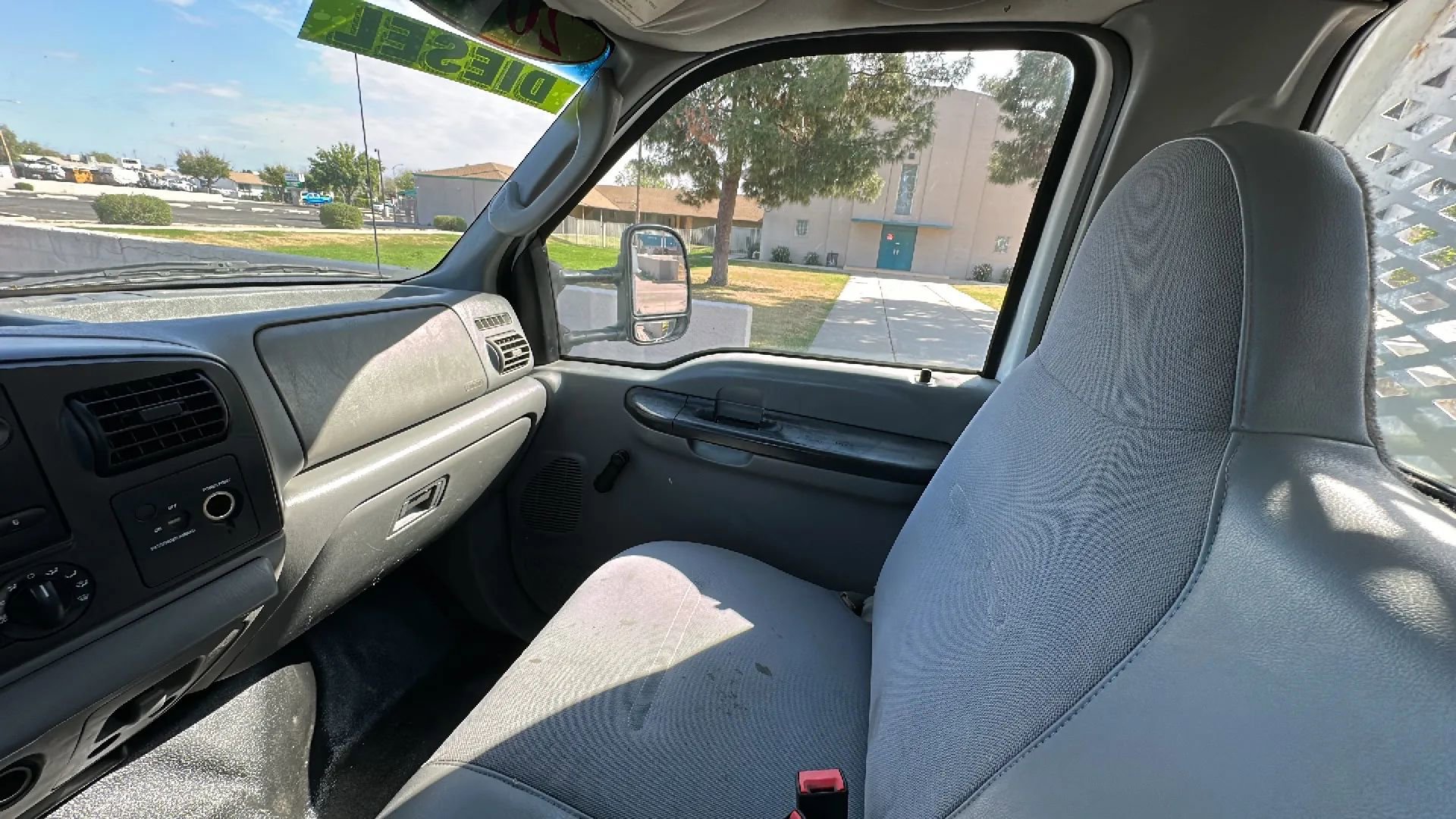 Used 2006 Ford F550 2WD Regular Cab Super Duty image 13