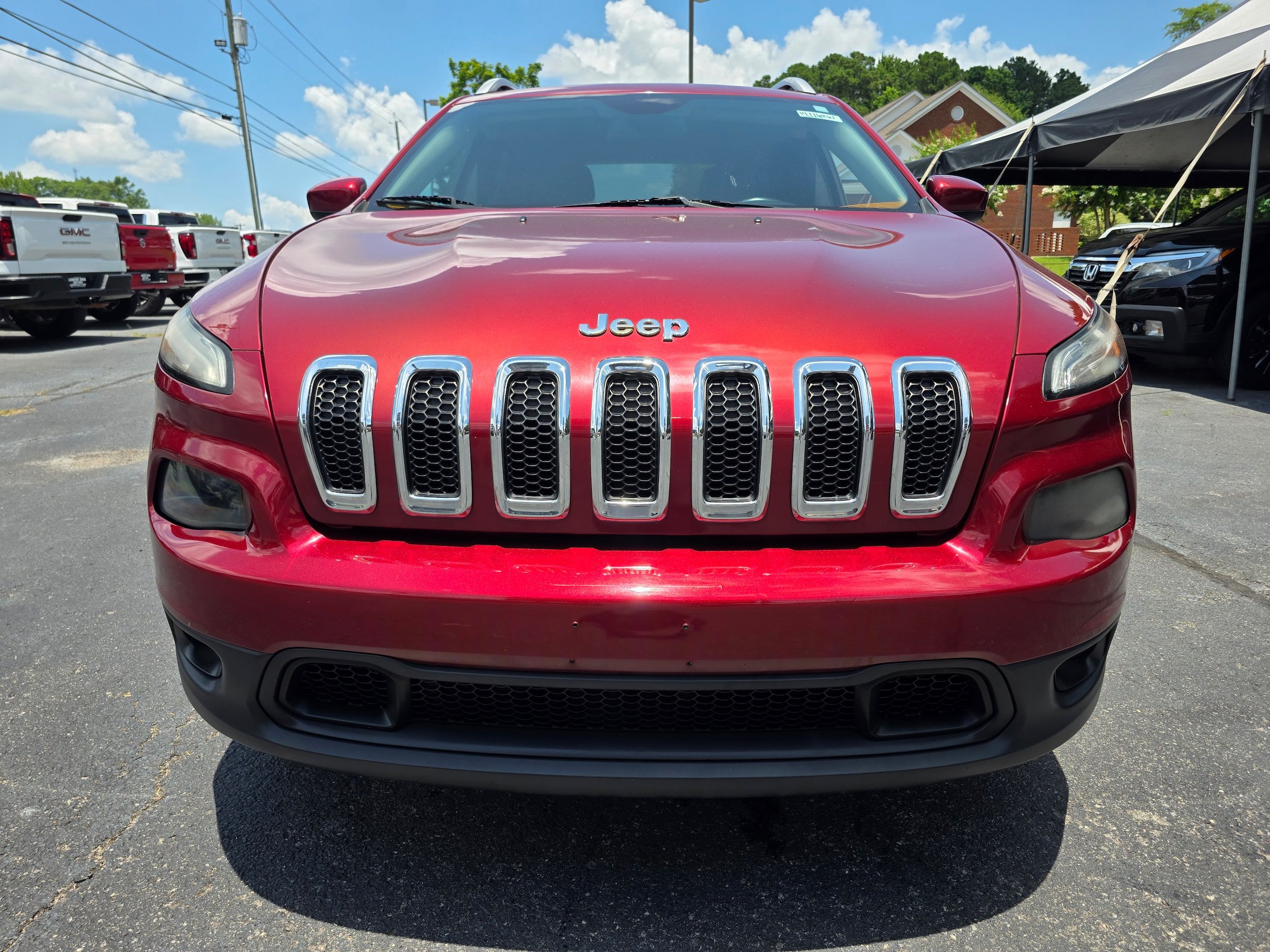 Used 2014 Jeep Cherokee Latitude w/ Cold Weather Group AWD/4WD image 2