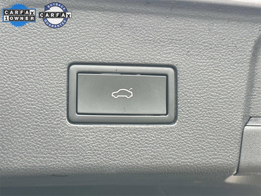 Used 2024 Volkswagen Atlas SE w/ Black Wheel Package image 7