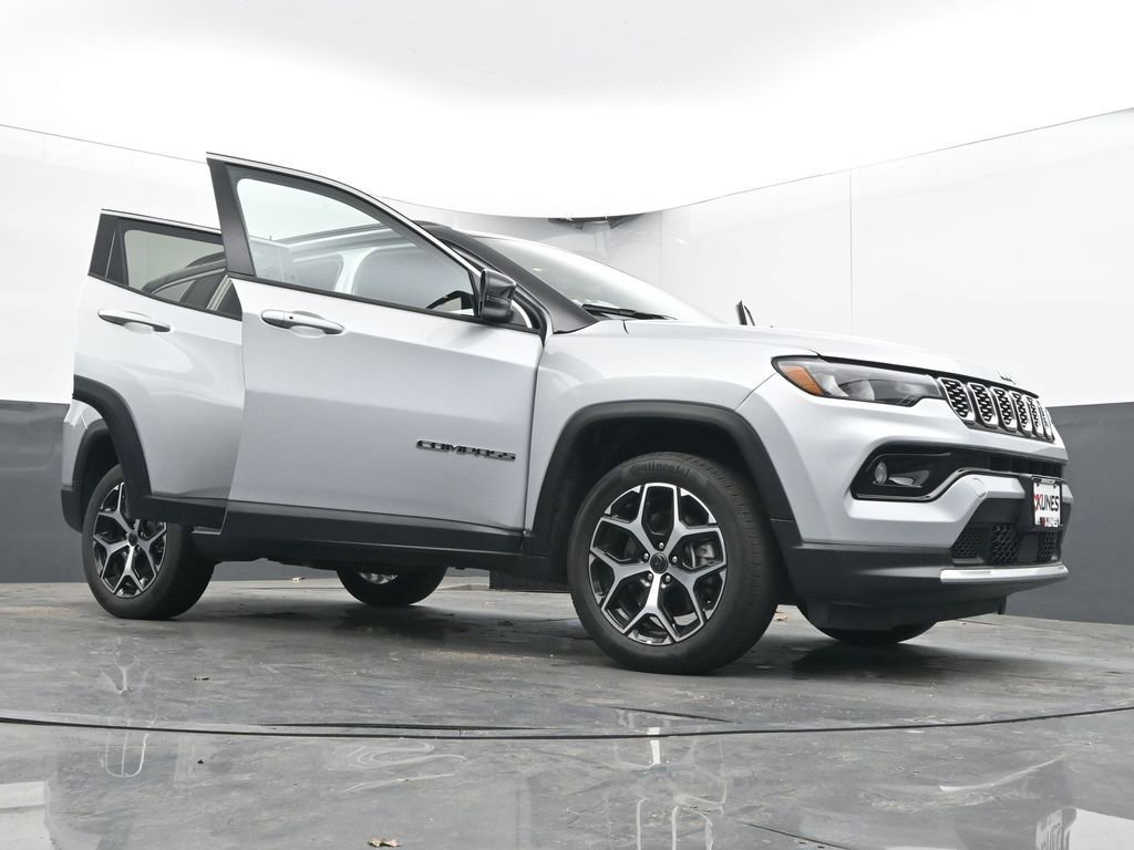 Used 2025 Jeep Compass Limited AWD/4WD image 70