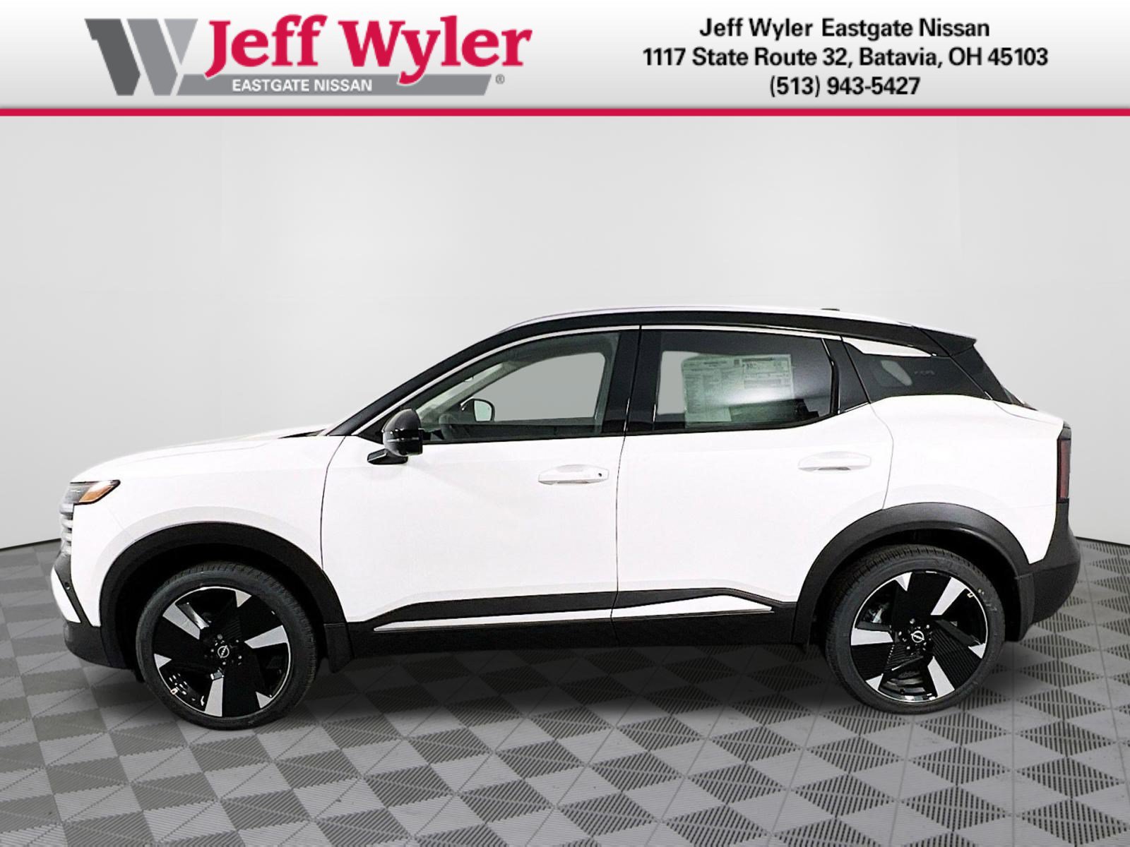 New 2025 Nissan Kicks SR w/ Illumination Package AWD/4WD image 27