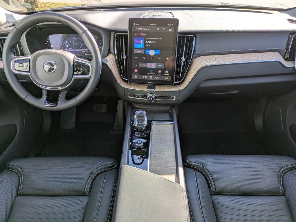 New 2026 Volvo XC60 B5 Ultra w/ Protection Package Premier AWD/4WD image 14