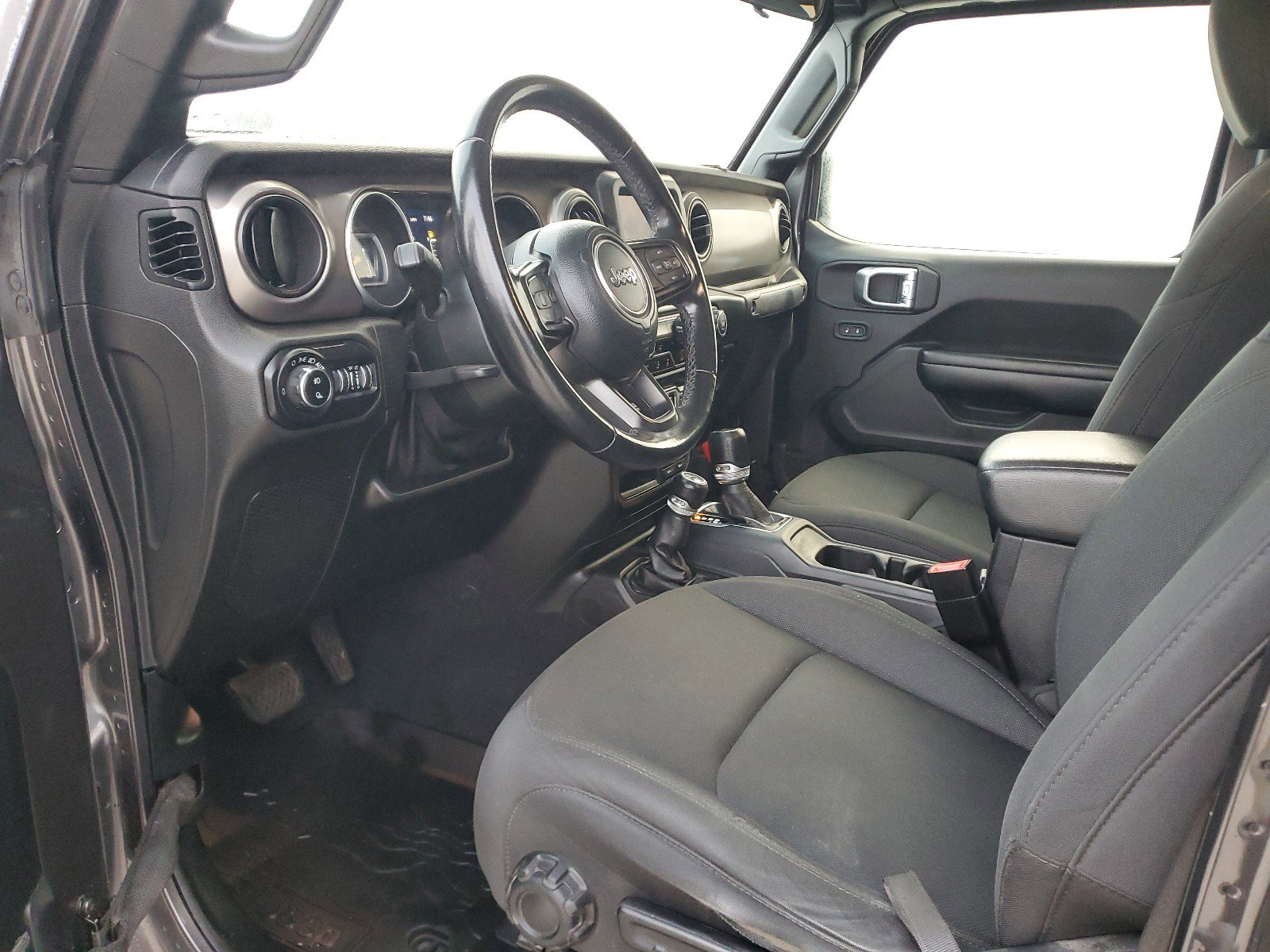 Certified 2020 Jeep Gladiator Sport w/ Quick Order Package 24S image 17