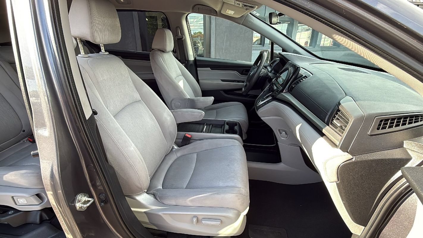 Used 2018 Honda Odyssey EX image 17