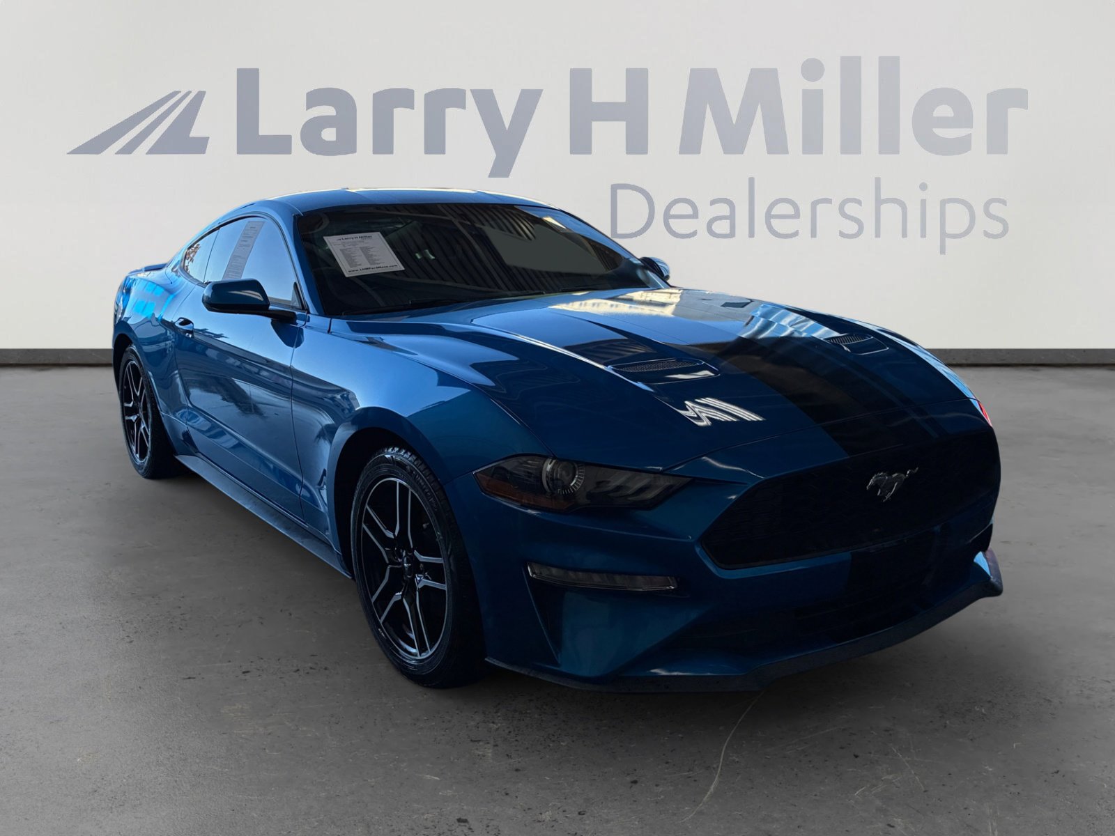 Used 2020 Ford Mustang EcoBoost w/ Equipment Group 101A image 7